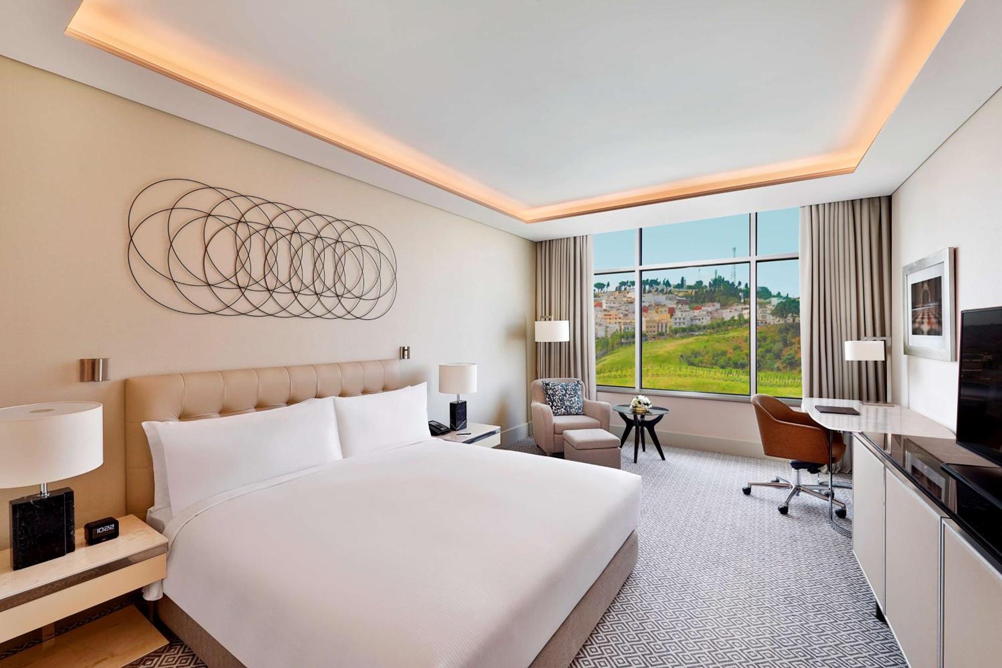 فندق هيلتون تانجر سيتي سنتر آند ريزدنسز طنجة المظهر الخارجي الصورة Deluxe Room