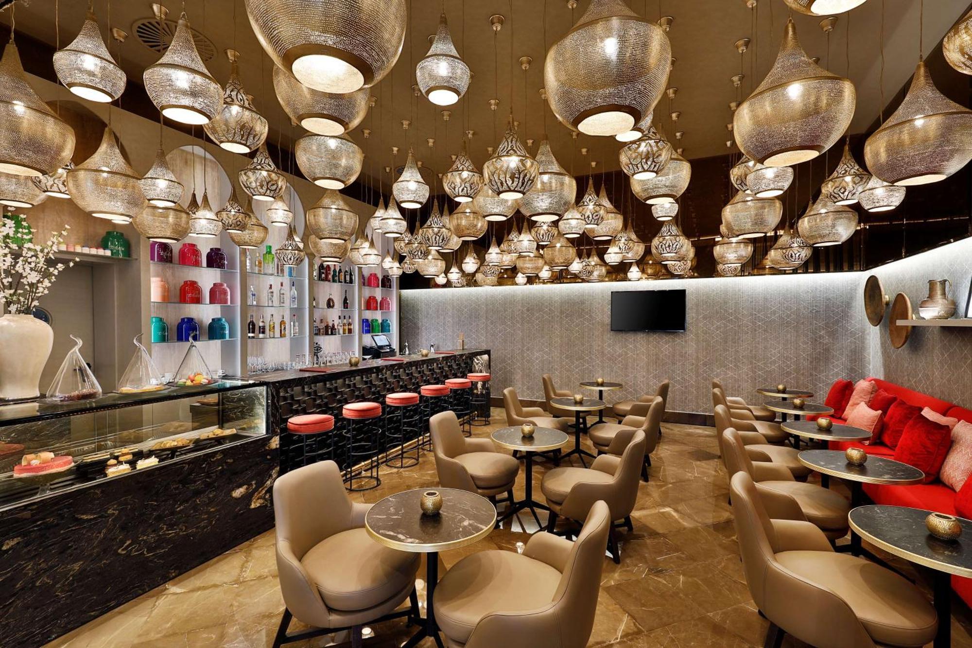 فندق هيلتون تانجر سيتي سنتر آند ريزدنسز طنجة المظهر الخارجي الصورة The interior of the lounge